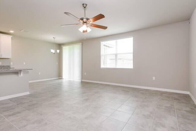Foto del edificio - 5264 Sanders Oak Trl