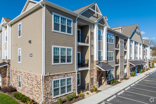 Building Photo - Bath View Apartments