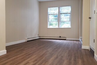 Building Photo - 65 Brookline St