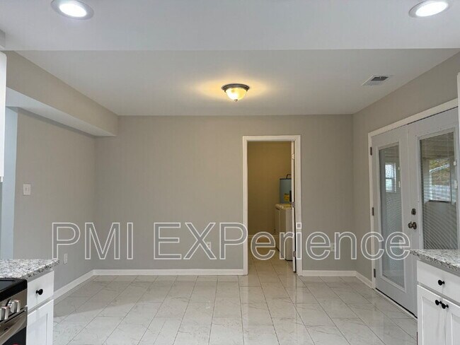 Foto del edificio - 9806 Ambler Ln