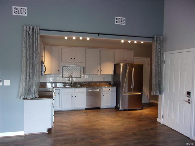 Foto del edificio - 885 Forest Ave