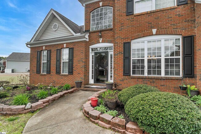 Building Photo - 25 Birkhall Cir