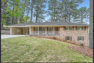 Building Photo - 4089 Menlo Dr