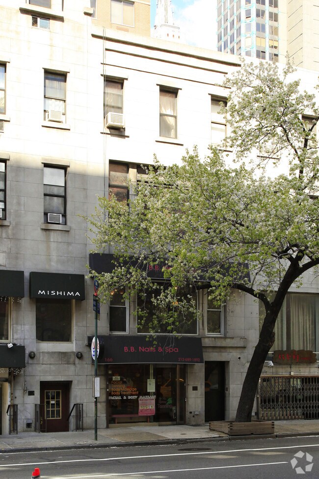 Foto del edificio - 166 Lexington Ave