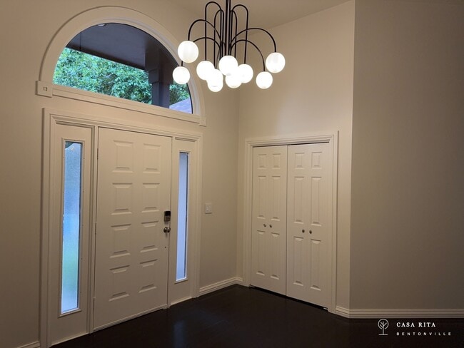 Building Photo - Executive Furnished 3BR Near Walmart HQ