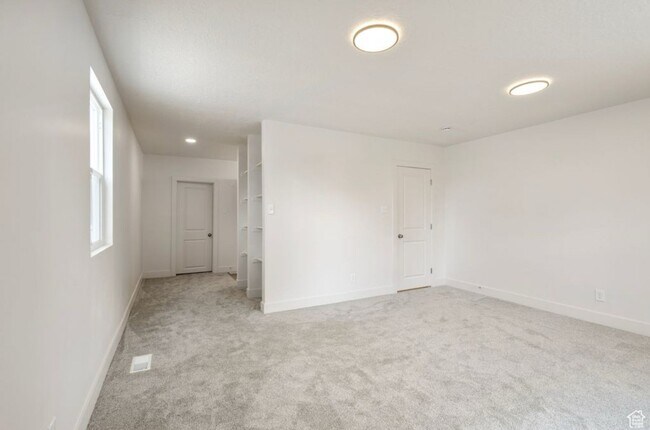 Foto del edificio - 2085 N 900 W