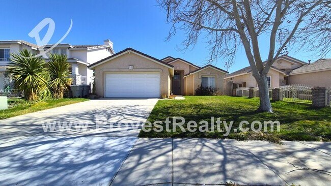 Building Photo - 9323 Nolina Dr