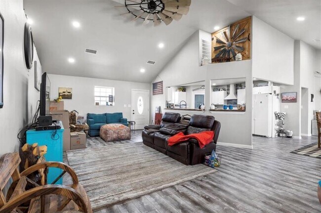 Foto del edificio - 7027 FM971