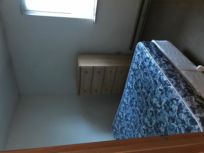 Foto del edificio - 408 E White St