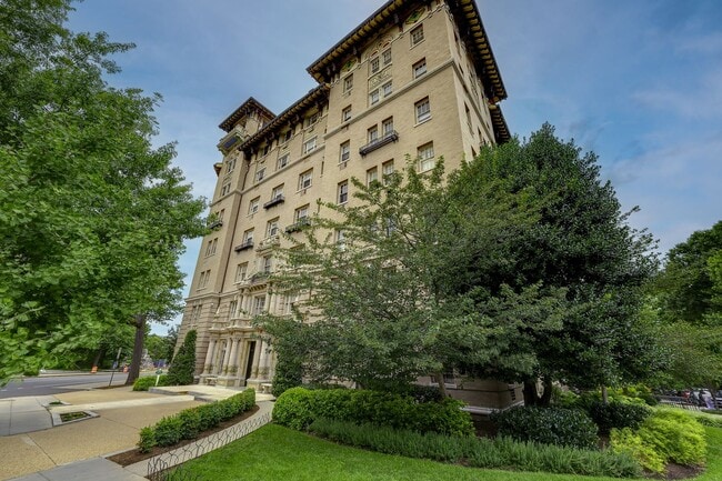Photo - Great Luxury 1 Bedroom 1 Bath on Connecticut Ave in Kalarama House