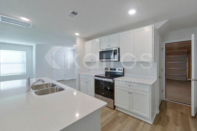 Foto del edificio - 105 Overstreet Way