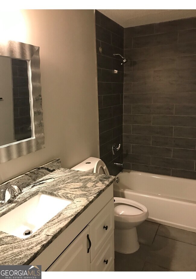 Foto del edificio - 4920 Wynship Ln