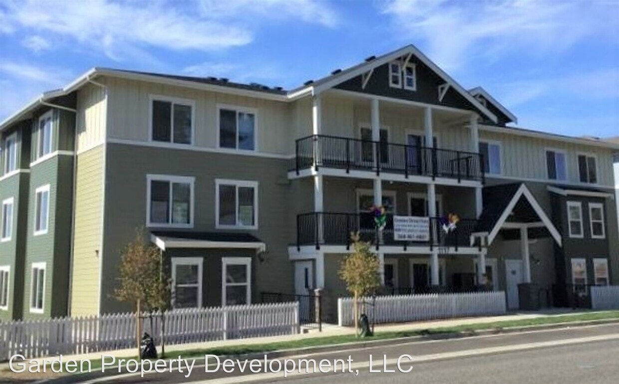Primary Photo - 1117 N Garden St