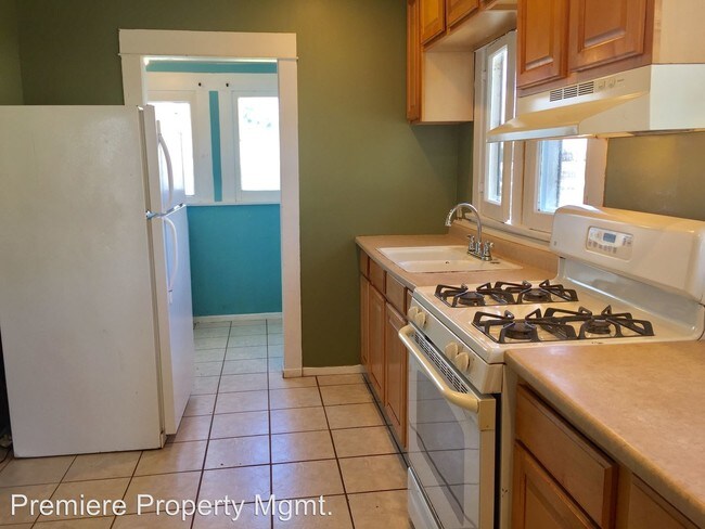Foto del edificio - 2 br, 1 bath House - 529 South Broadway