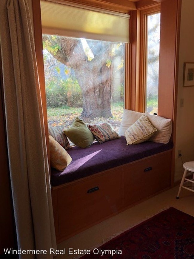 Foto del edificio - 2 br, 2.5 bath House - 4337 Foxhall Dr NE