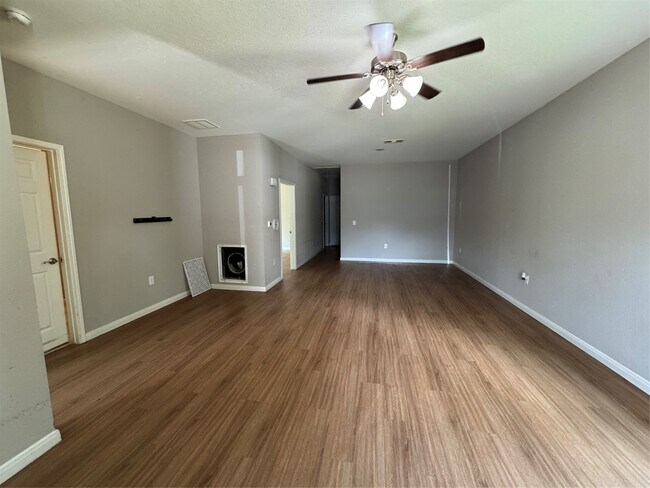 Building Photo - 47 County Rd