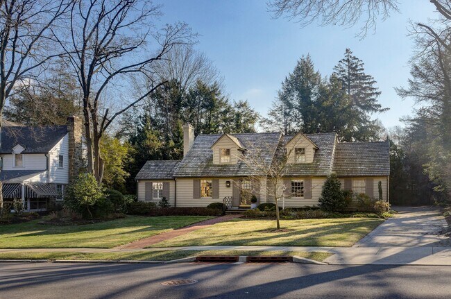 Foto del edificio - 148 Heritage Rd