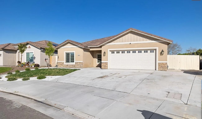 Building Photo - 8018 Cuyama River St