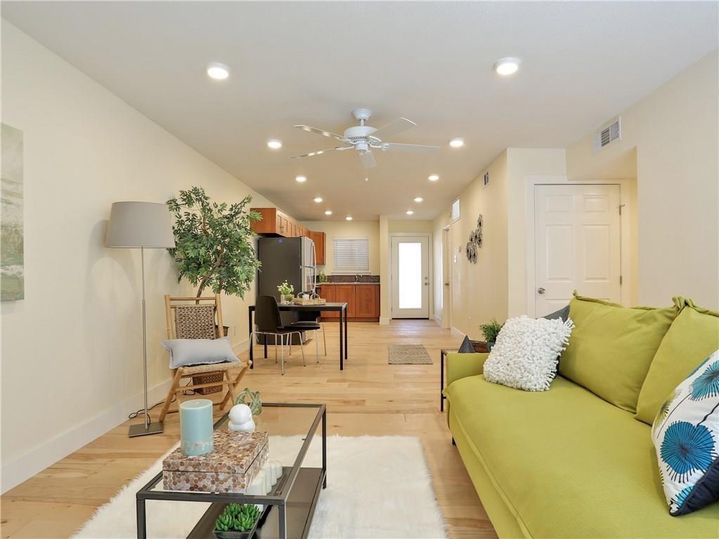 Foto principal - 909 Reinli St