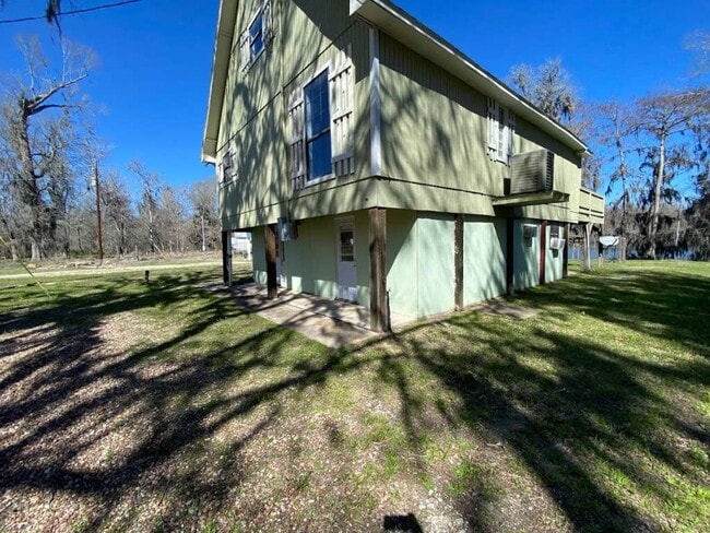 Building Photo - 201 Ferguson Dr