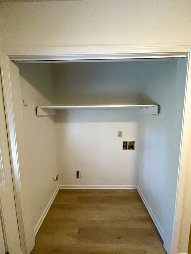 Foto del edificio - 1043 Chestnut Oak Ct NE