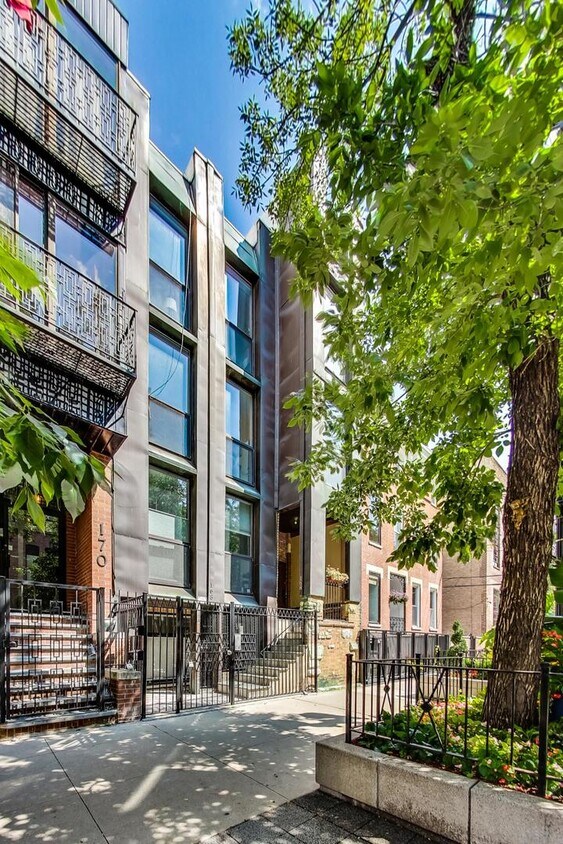 Primary Photo - 168 W Burton Pl