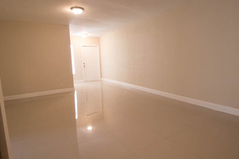 Foto del edificio - 4041 NW 30th Terrace