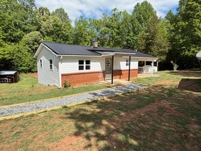 Building Photo - 4685 Harmony Hwy