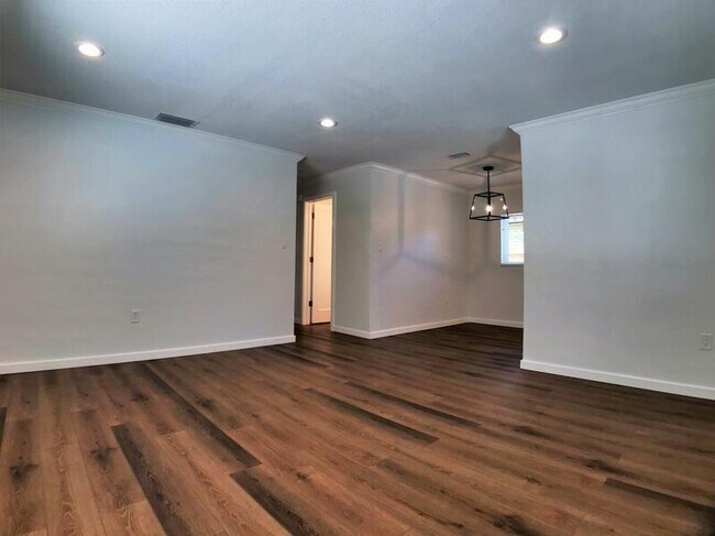 Foto del edificio - 2303 Amherst Ave