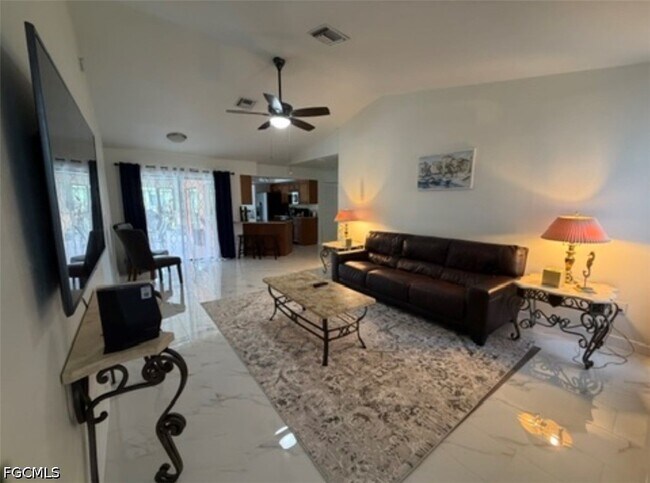 Foto del edificio - 4509 SW 1st Pl