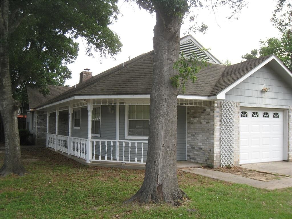 1701 Hazelwood St, Conroe, TX 77301 Townhome Rentals in Conroe TX