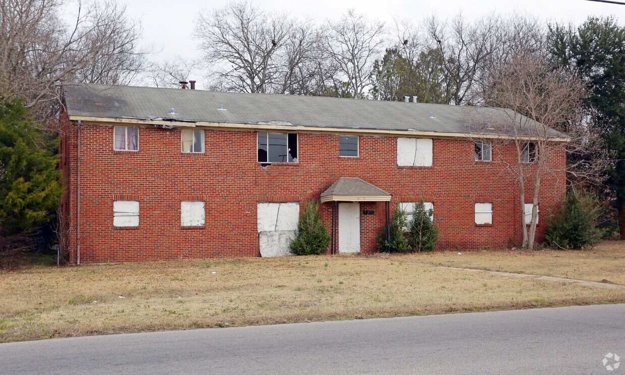Building Photo - 607 E Patton Ave
