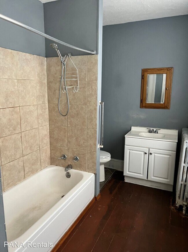 Foto del edificio - 3 br, 1.5 bath House - 1015 Green Street