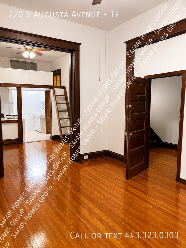 Foto del edificio - 220 S Augusta Ave