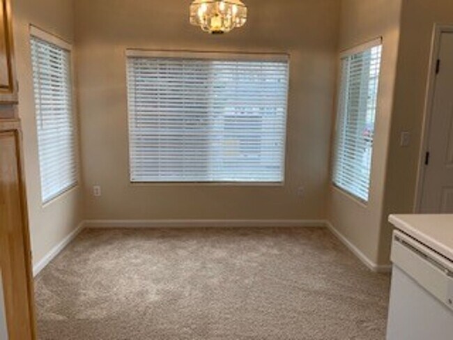 Foto del edificio - Broomfield Main Floor Condo