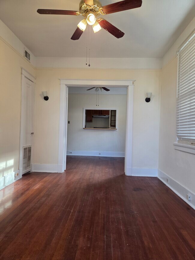 Building Photo - 8128 Pritchard Pl