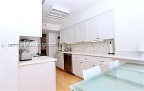 Building Photo - 3 br, 3 bath Condo - Mystic Pointe Tower 4...