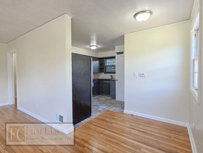 Foto del edificio - 5725 N Montana Ave