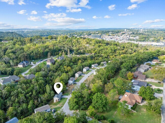 Foto del edificio - Modern 3-Bedroom Home Near Branson Landing – Available Now!