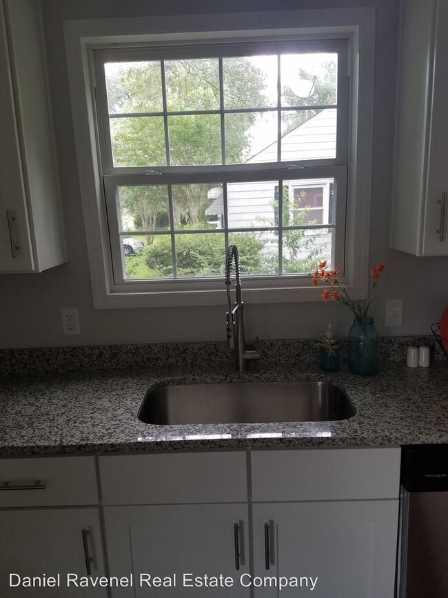 Foto del edificio - 4702 Brookside Dr