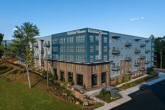 Building Photo - Broadstone Peachtree Corners