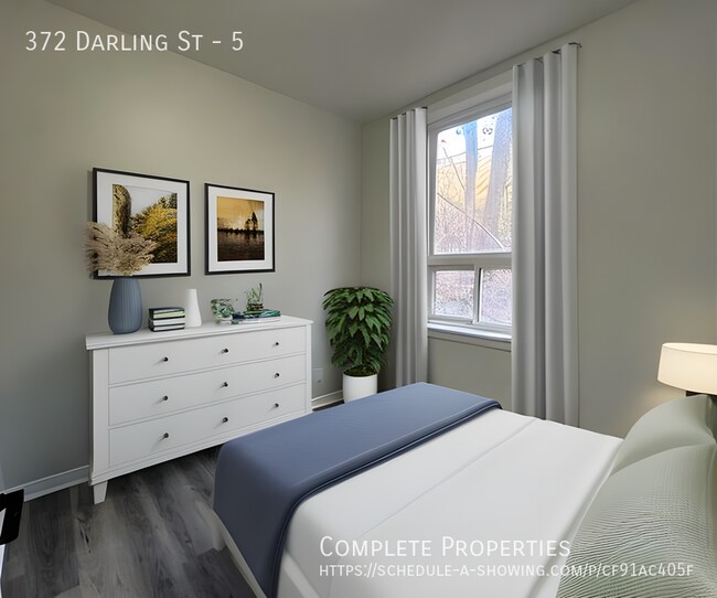 Photo du bâtiment - Two Bedroom With New Kitchen