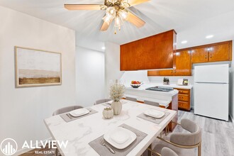 Building Photo - 7572 Amazon Dr