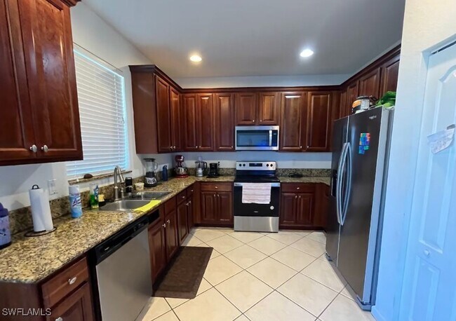 Building Photo - 7029 Ambrosia Ln