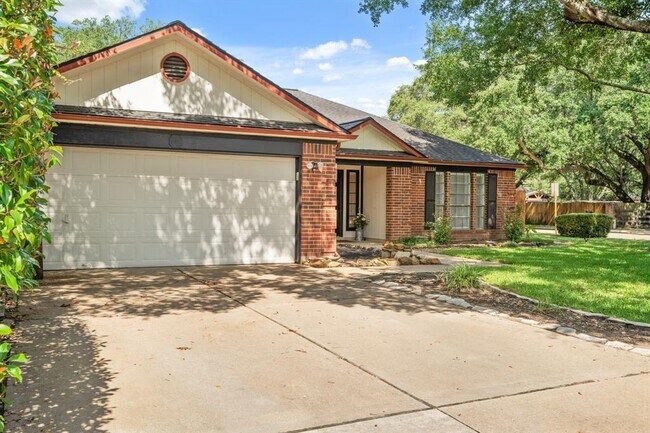 Building Photo - 2641 Village Way Dr.