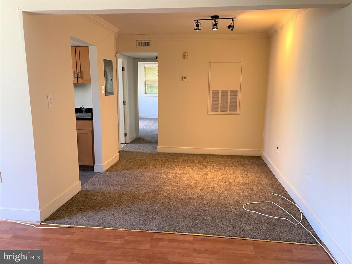 Foto principal - 2844 Hartford St SE