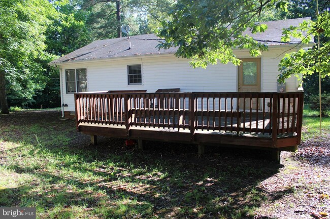 Building Photo - 719 Lake Caroline Dr