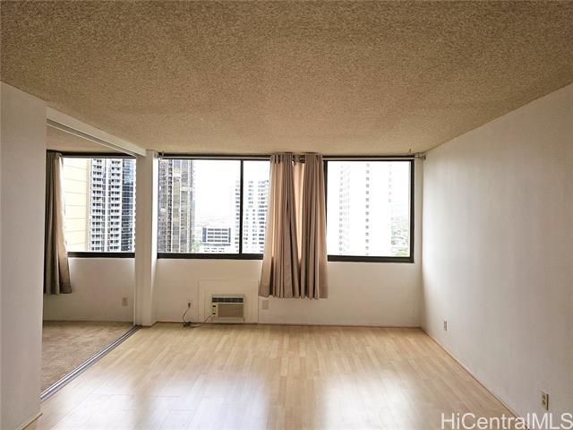 Building Photo - 55 S Kukui St