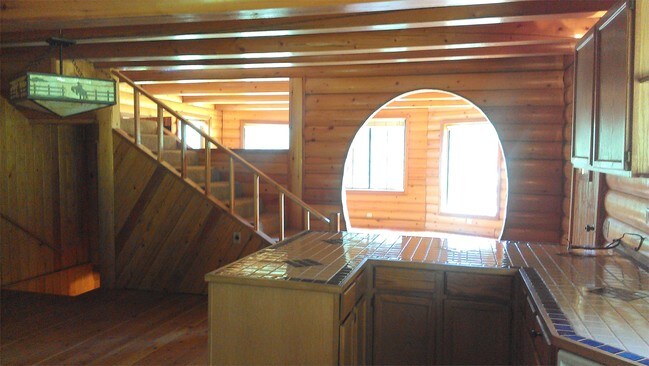 Building Photo - 894 Deubel Rd