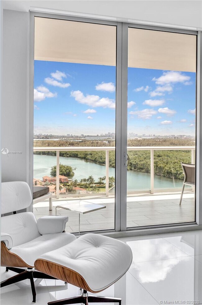 Foto del edificio - 400 Sunny Isles Blvd